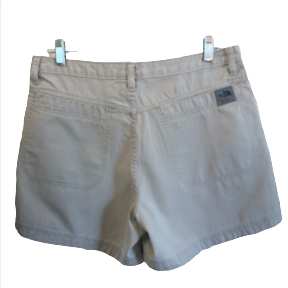 North face Kahki shorts - Picture 4 of 7